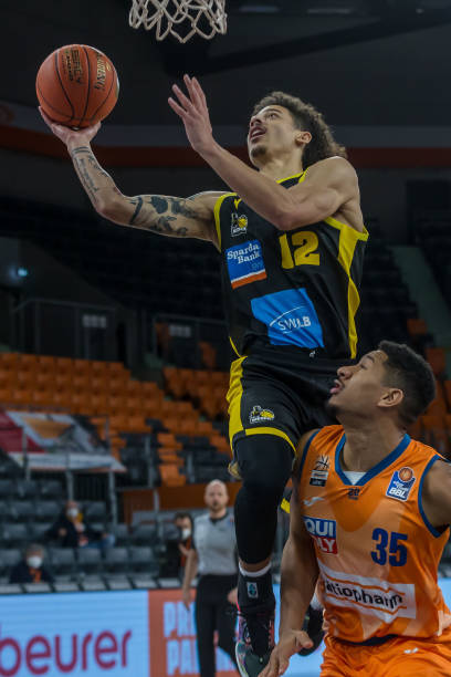 的基础上 的基础上